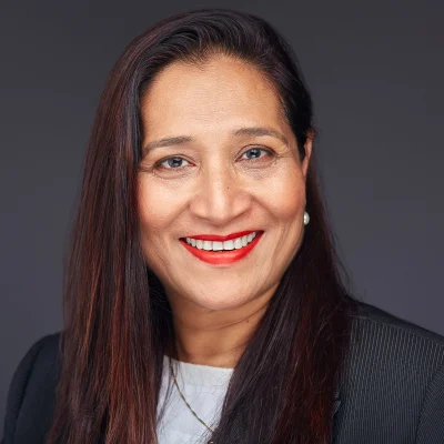 Ms Lavinia Pillay
